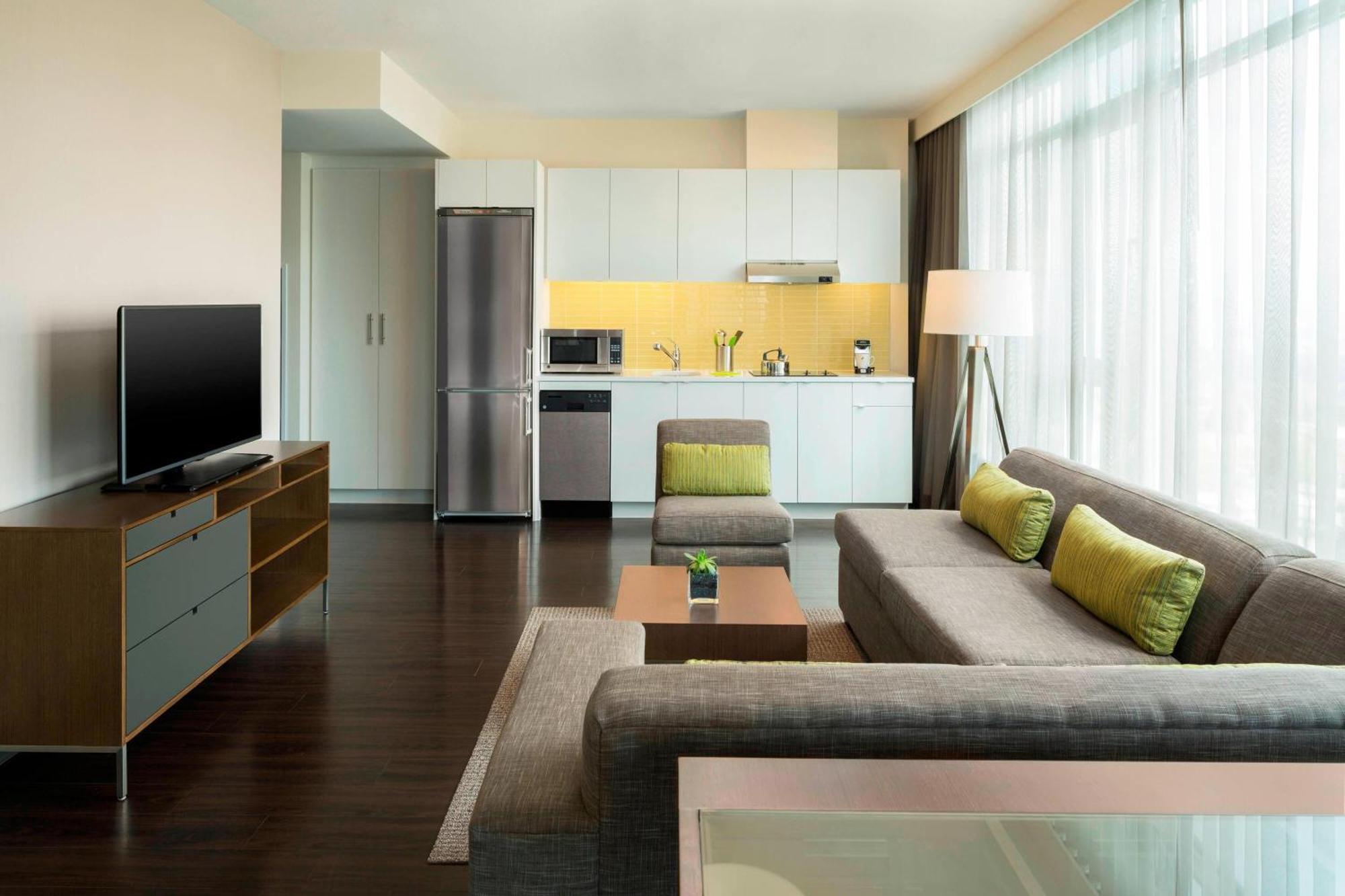Element By Westin Vancouver Metrotown Бернабі Екстер'єр фото